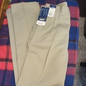 Wrangler Casuals Pleated Front Pants, NWT Relaxed Fit, Size 34" x 34"